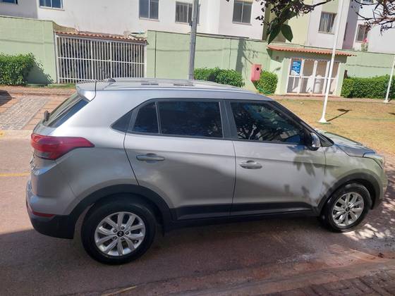 HYUNDAI CRETA 1.6 16V FLEX ACTION AUTOMÁTICO HYUNDAI CRETA 1.6 16V FLEX ACTION AUTOMÁTICO